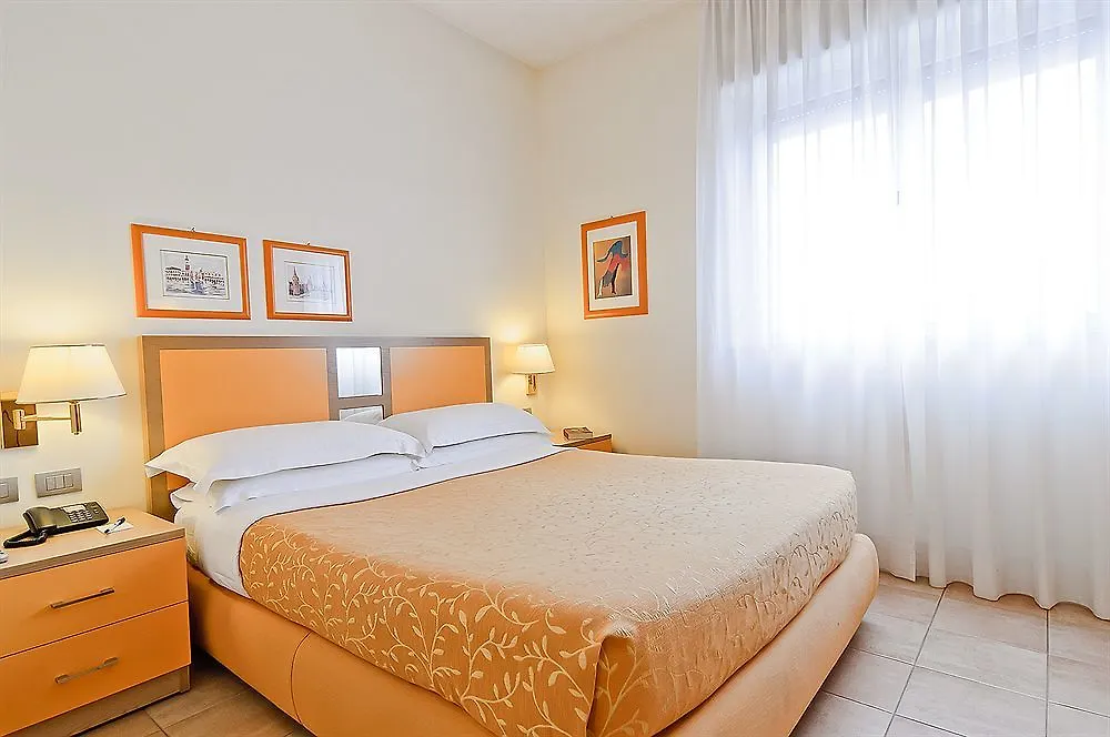 Best Western Hotel I Triangoli Infernetto