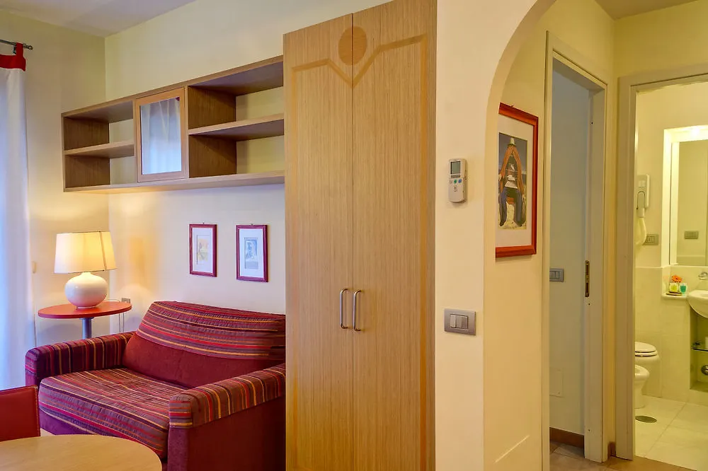 Best Western Hotel I Triangoli Infernetto 4*,